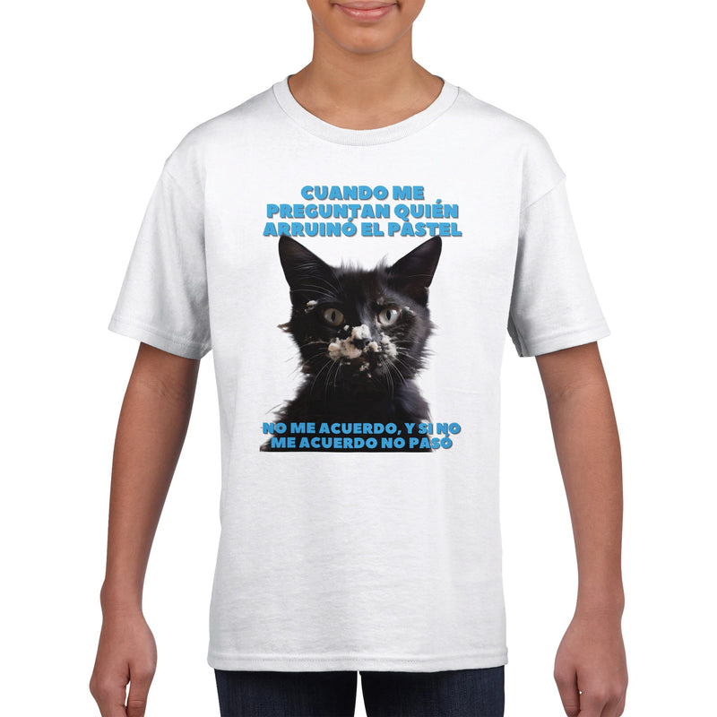 Camiseta Junior Unisex Estampado de Gato "Miau y el Pastel" Michilandia | La tienda online de los fans de gatos