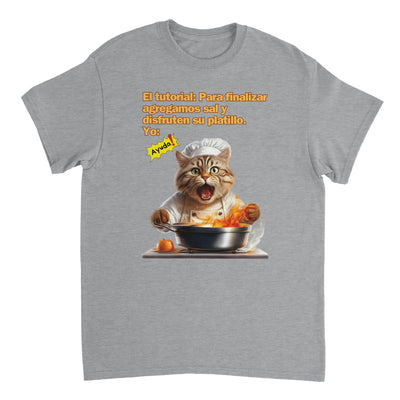 Camiseta Unisex Estampado de Gato "Chef en Apuros" Michilandia | La tienda online de los fans de gatos