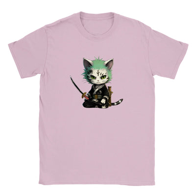 Camiseta júnior unisex estampado de gato "Ronroneo Zoro: El Espadachín Felino" Michilandia | La tienda online de los amantes de gatos