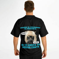 Camiseta de fútbol unisex estampado de gato "El Desastre Peluquero" Subliminator