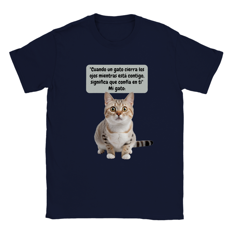 Camiseta unisex estampado de gato "Michi desconfiado" Gelato