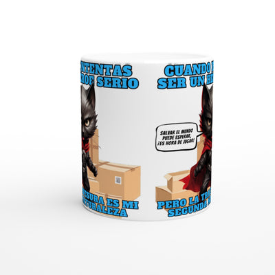 Taza Blanca con Impresión de Gato "Capa y Travesuras" Michilandia | La tienda online de los fans de gatos