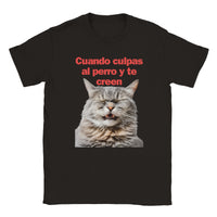 Camiseta unisex estampado de gato "Risa Culpable" Michilandia | La tienda online de los fans de gatos
