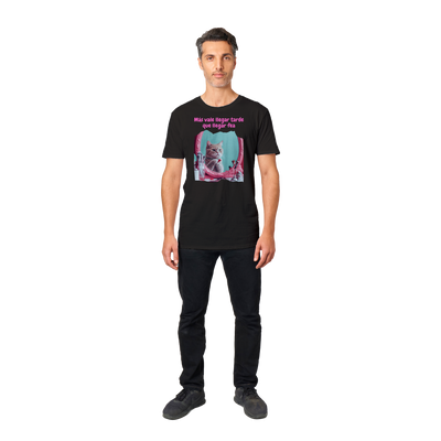 Camiseta unisex estampado de gato "Michi maquillándose" Gelato